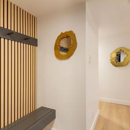 Renovated 2Bed-2Bath In Village With Pool, Hot Tub, And Sauna Whistler Exterior photo