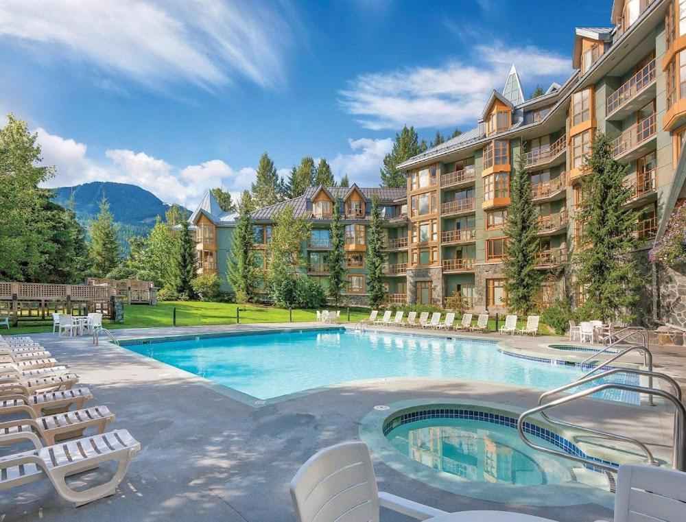 Hébergement de vacances Renovated 2Bed-2Bath In Village With Pool, Hot Tub, And Sauna Whistler